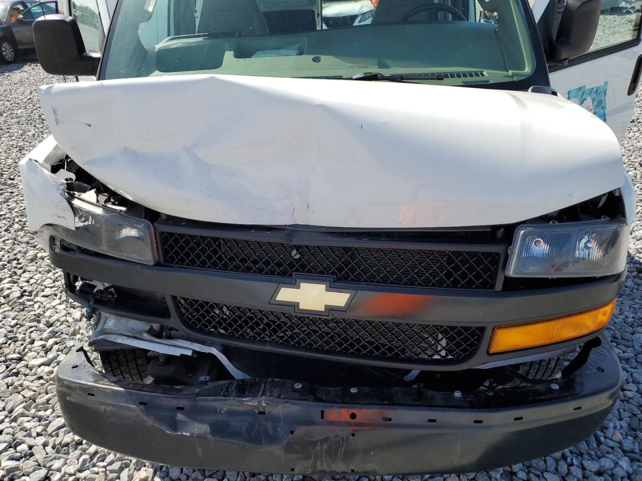 2019 Chevrolet Express G2500 VIN: 1GCWGAFG8K1152279 Lot: 82228145