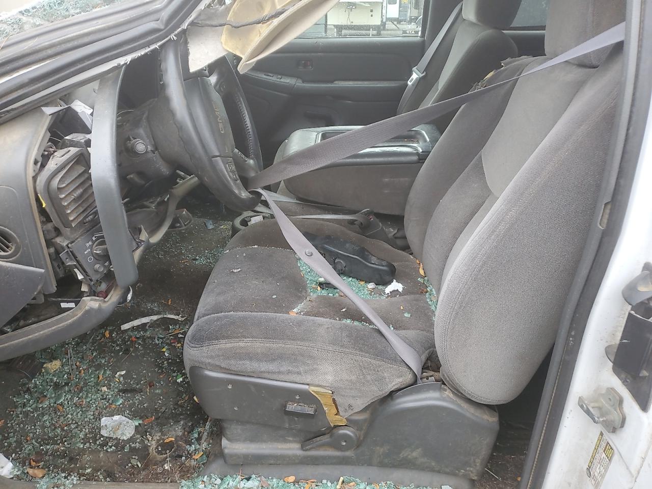 2004 GMC Sierra K2500 Heavy Duty VIN: 1GTHK29224E239829 Lot: 90301985