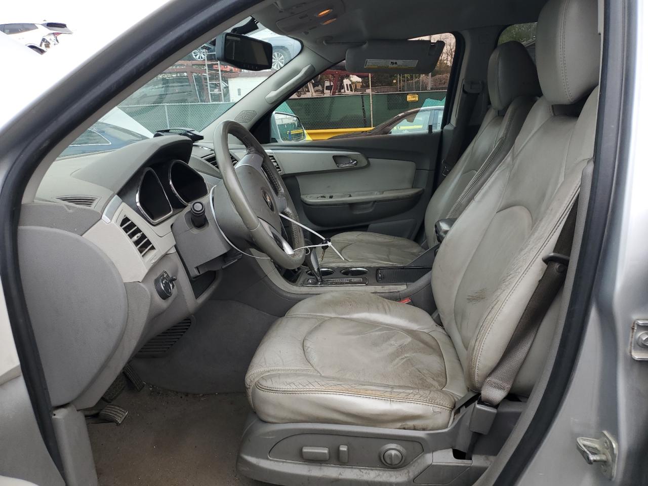 2010 Chevrolet Traverse Lt VIN: 1GNLVGED5AS118061 Lot: 84793445