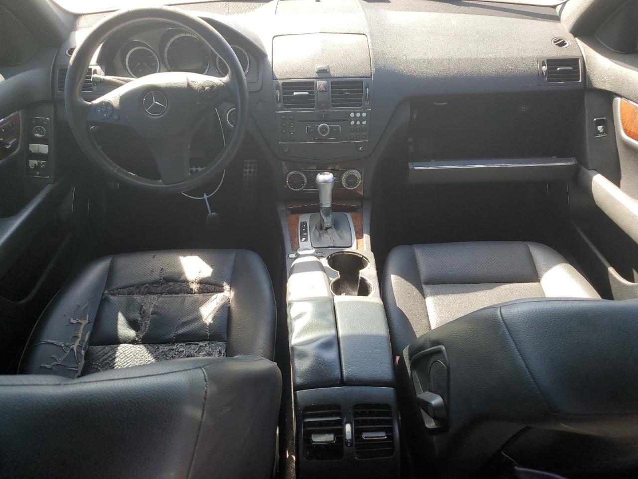 2010 Mercedes-Benz C 300 4Matic VIN: WDDGF8BB6AF521321 Lot: 82393115