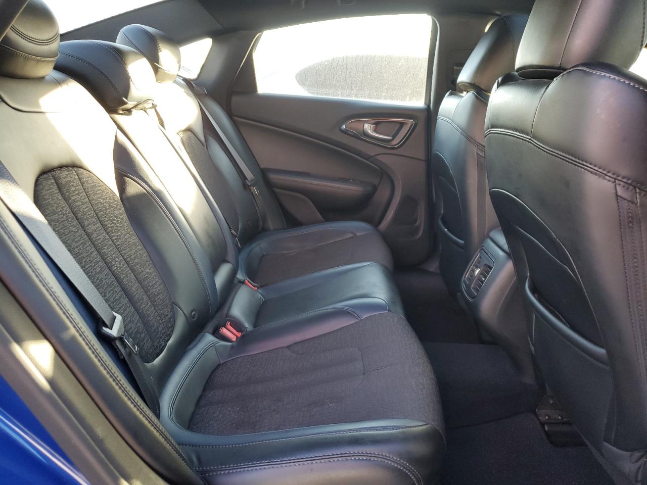 2015 Chrysler 200 S VIN: 1C3CCCBG9FN736628 Lot: 84454585