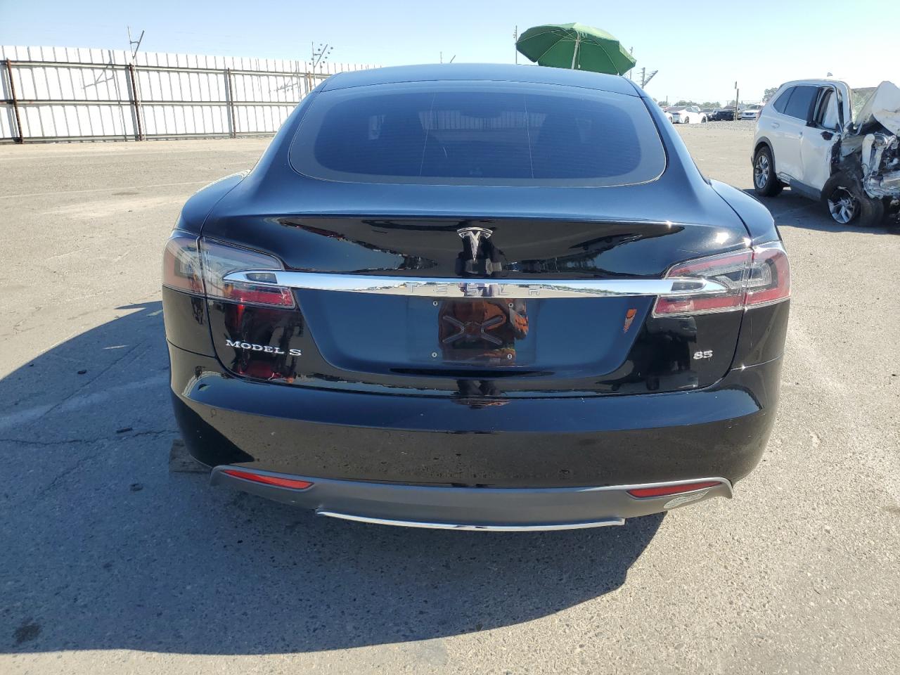 2014 Tesla Model S VIN: 5YJSA1H16EFP32795 Lot: 85000675