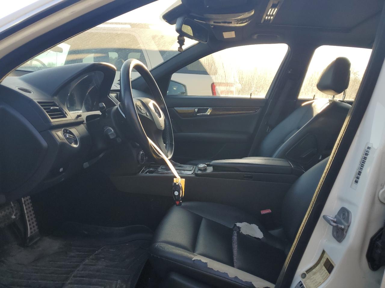 2011 Mercedes-Benz C 300 VIN: WDDGF5EB3BA529109 Lot: 84555235