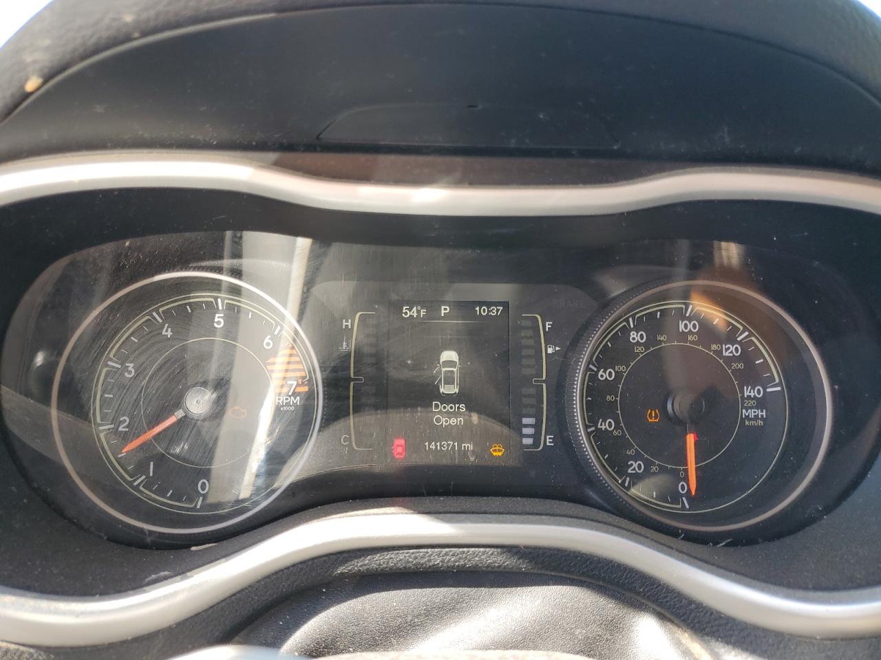 2018 Jeep Cherokee Latitude VIN: 1C4PJLCB7JD553295 Lot: 90314245