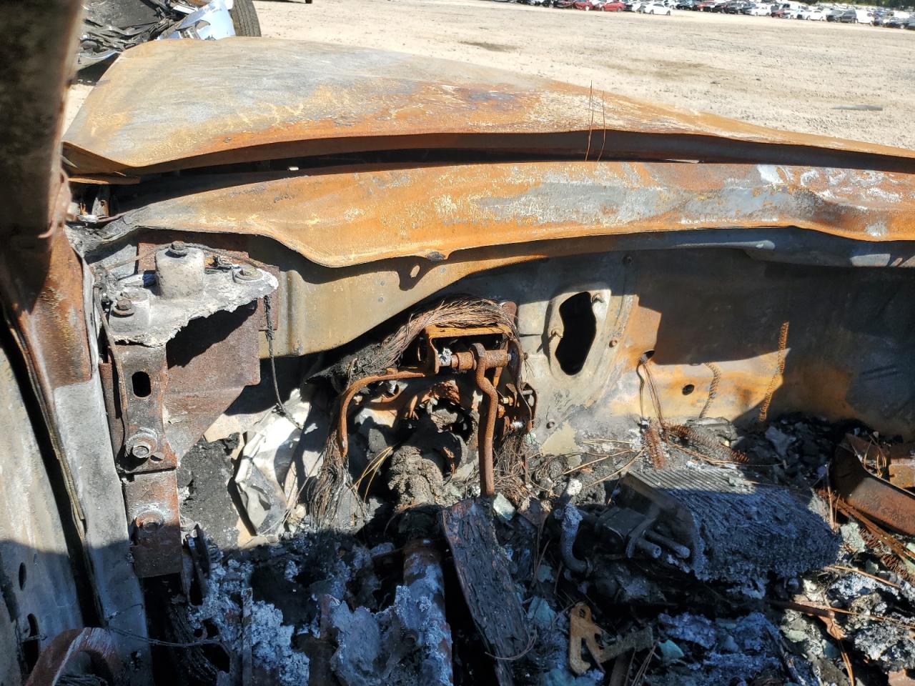 Chevrolet Impala VIN: 2G1WT57K691183775 Lot: 81035155