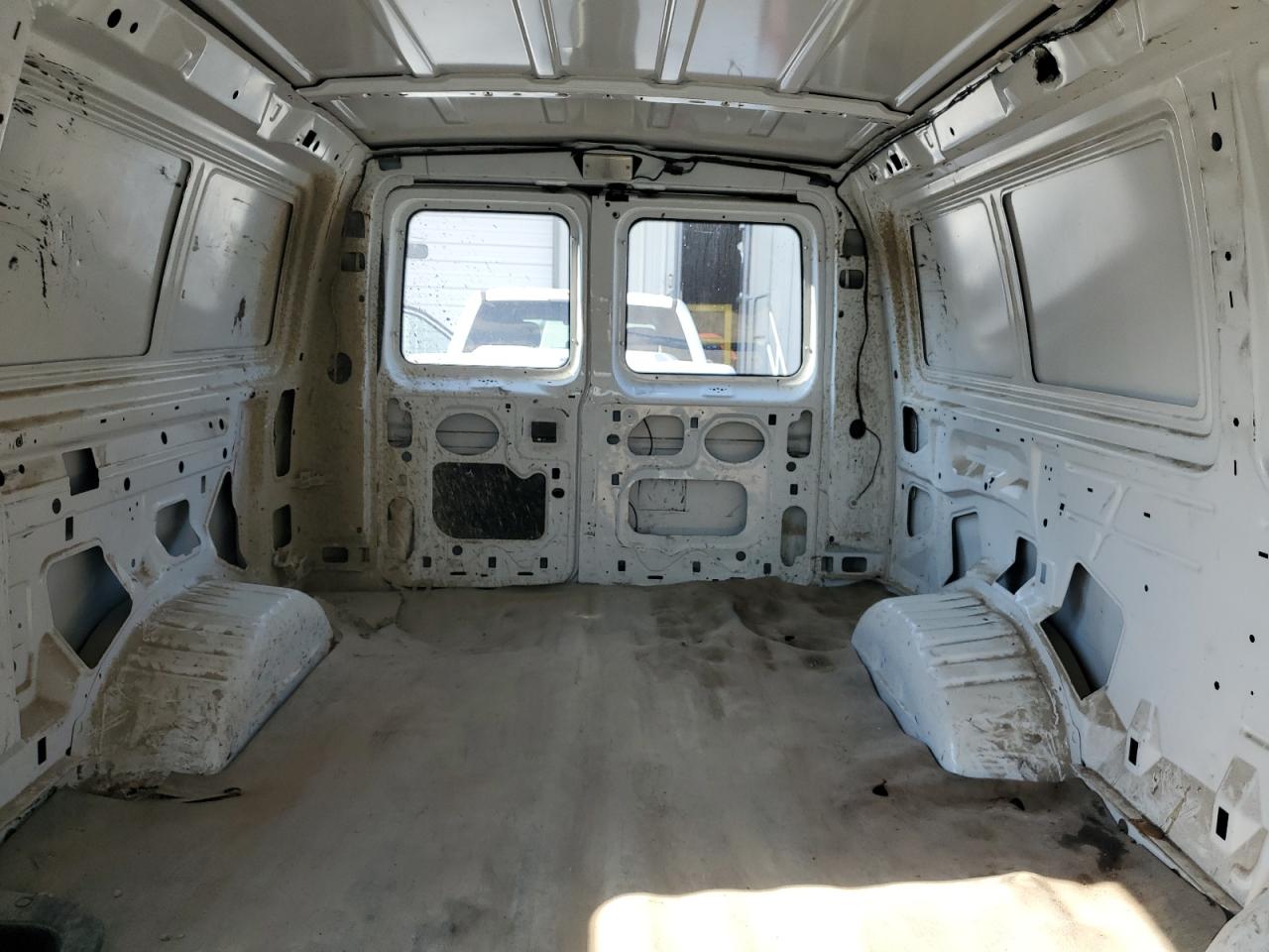 2007 Ford Econoline E250 Van VIN: 1FTNE24W07DA04800 Lot: 85318335