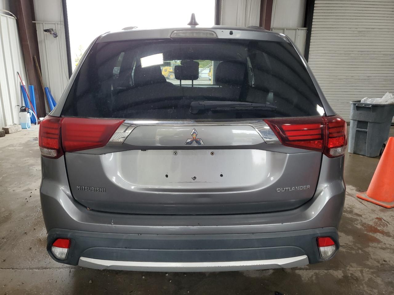 2018 Mitsubishi Outlander Es VIN: JA4AD2A38JZ011185 Lot: 85500375