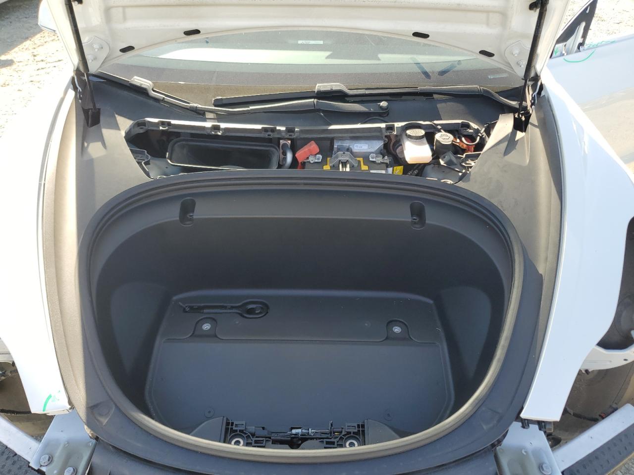 2020 Tesla Model 3 VIN: 5YJ3E1EAXLF661630 Lot: 90883325