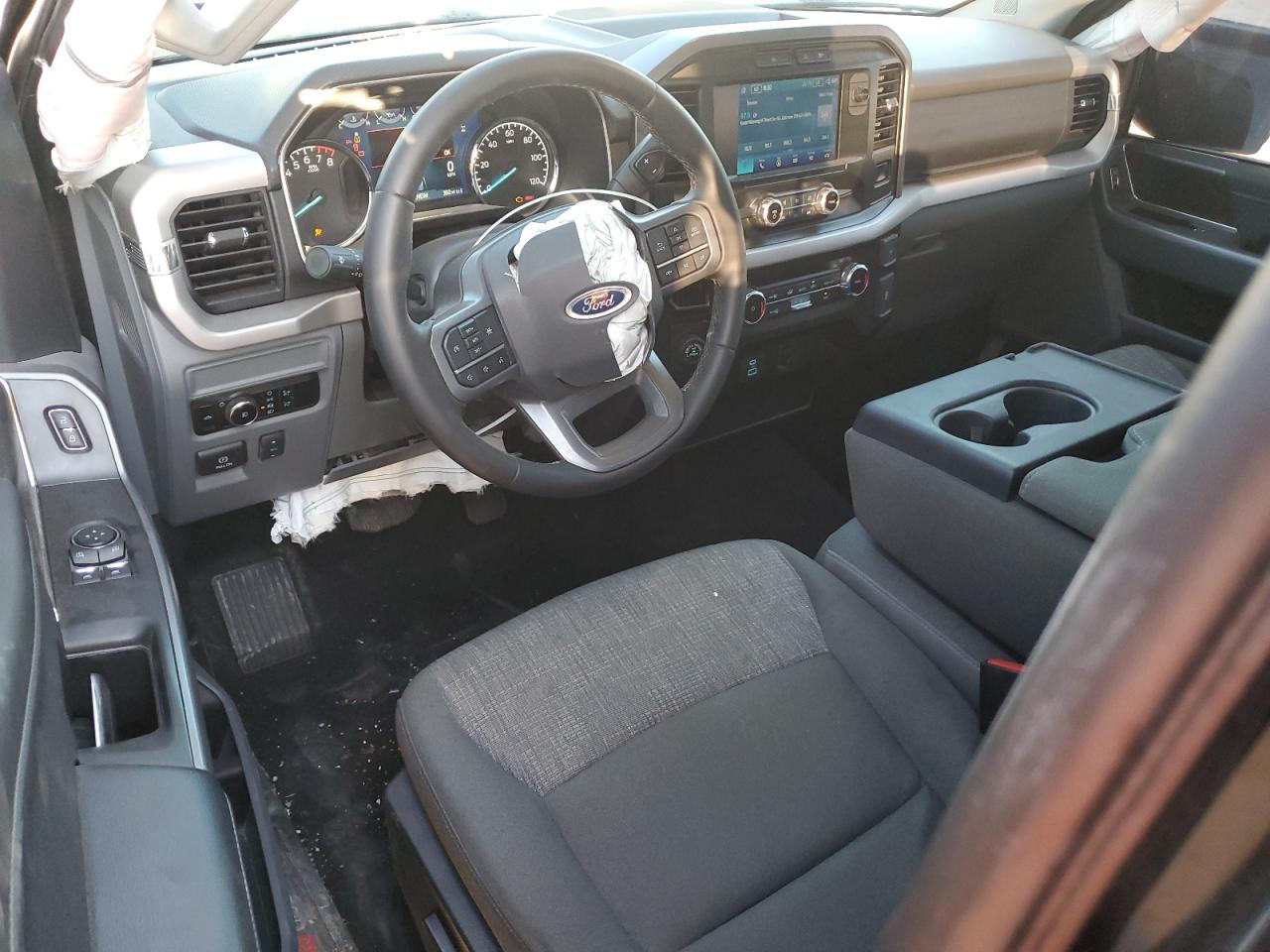 2023 Ford F150 VIN: 1FTMF1C58PKE03400 Lot: 82569435