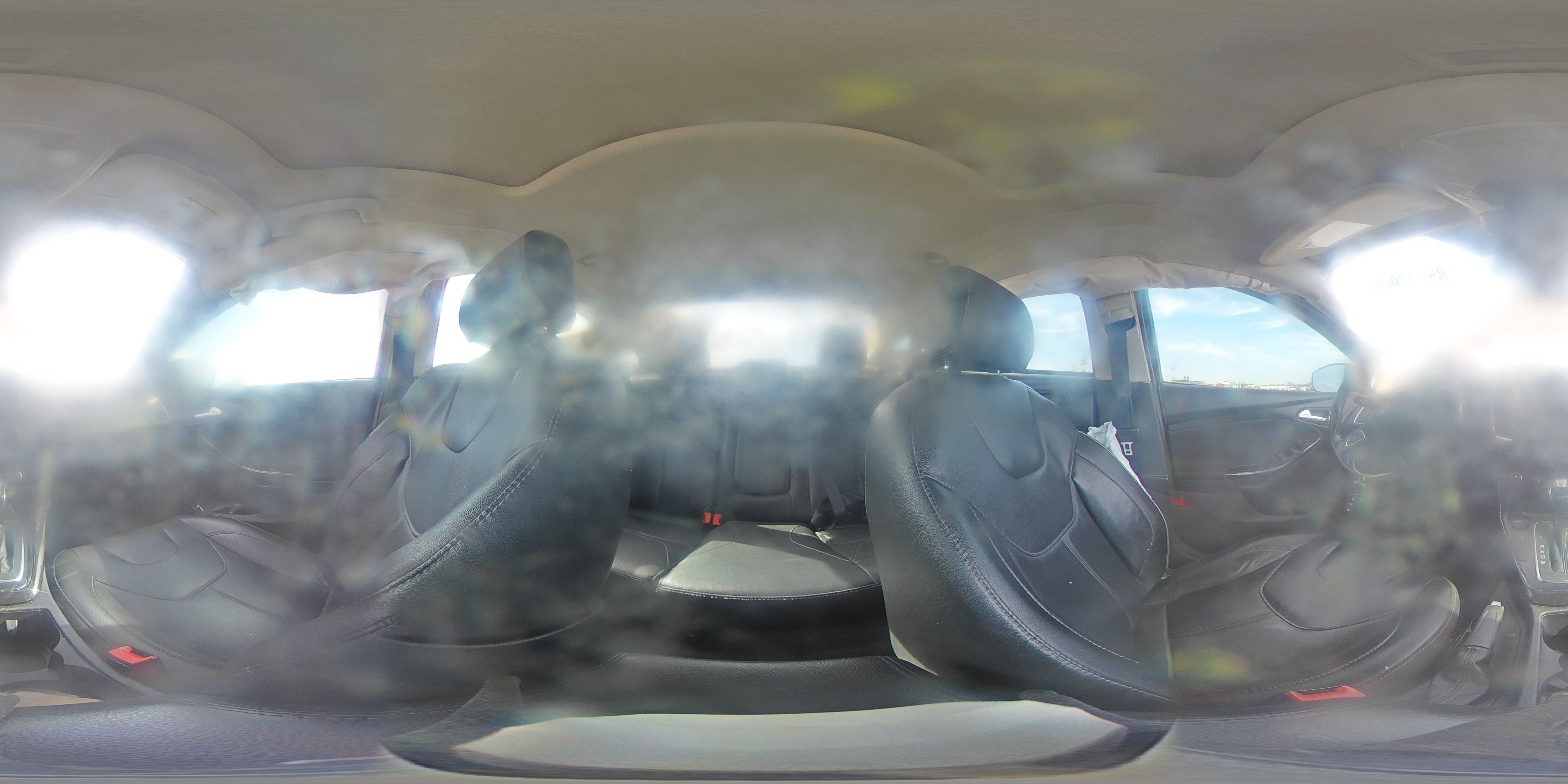 2018 Ford Focus Titanium VIN: 1FADP3J26JL276199 Lot: 85197905