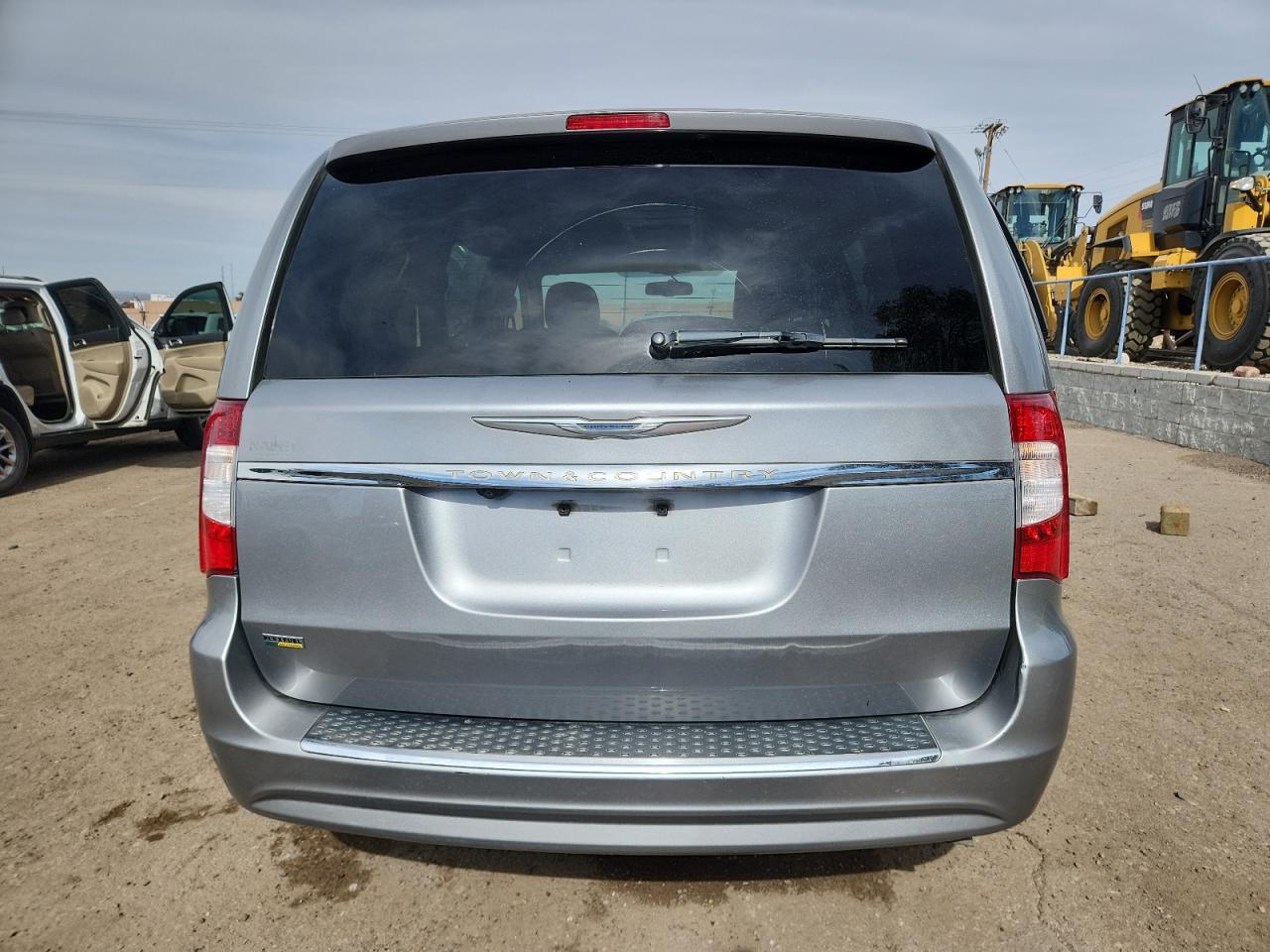 2016 Chrysler Town & Country Touring VIN: 2C4RC1BG1GR301973 Lot: 90449975