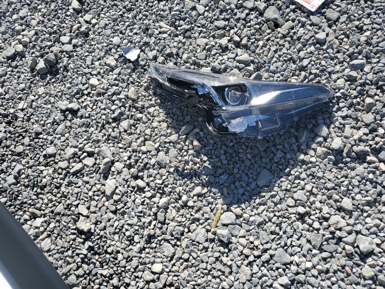 2022 Toyota Prius Night Shade VIN: JTDKAMFU8N3185752 Lot: 89551175