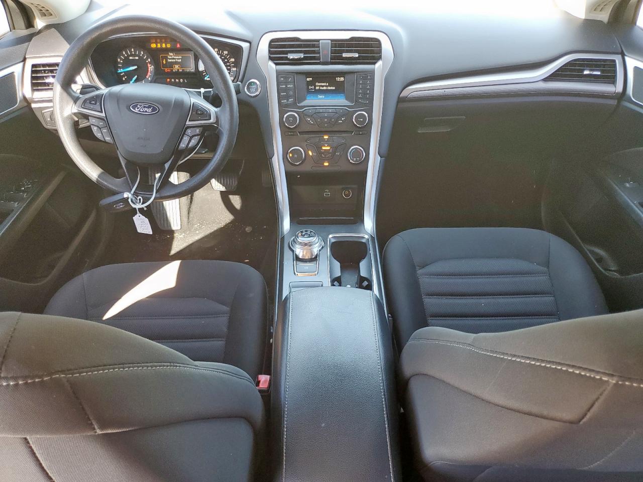 2018 Ford Fusion Se VIN: 3FA6P0H76JR135031 Lot: 90259605