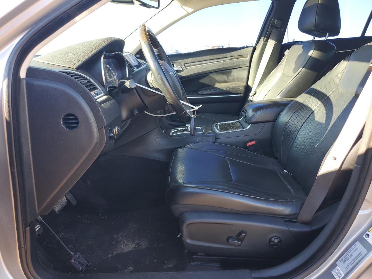 2016 Chrysler 300C VIN: 2C3CCAEG8GH216589 Lot: 81946705