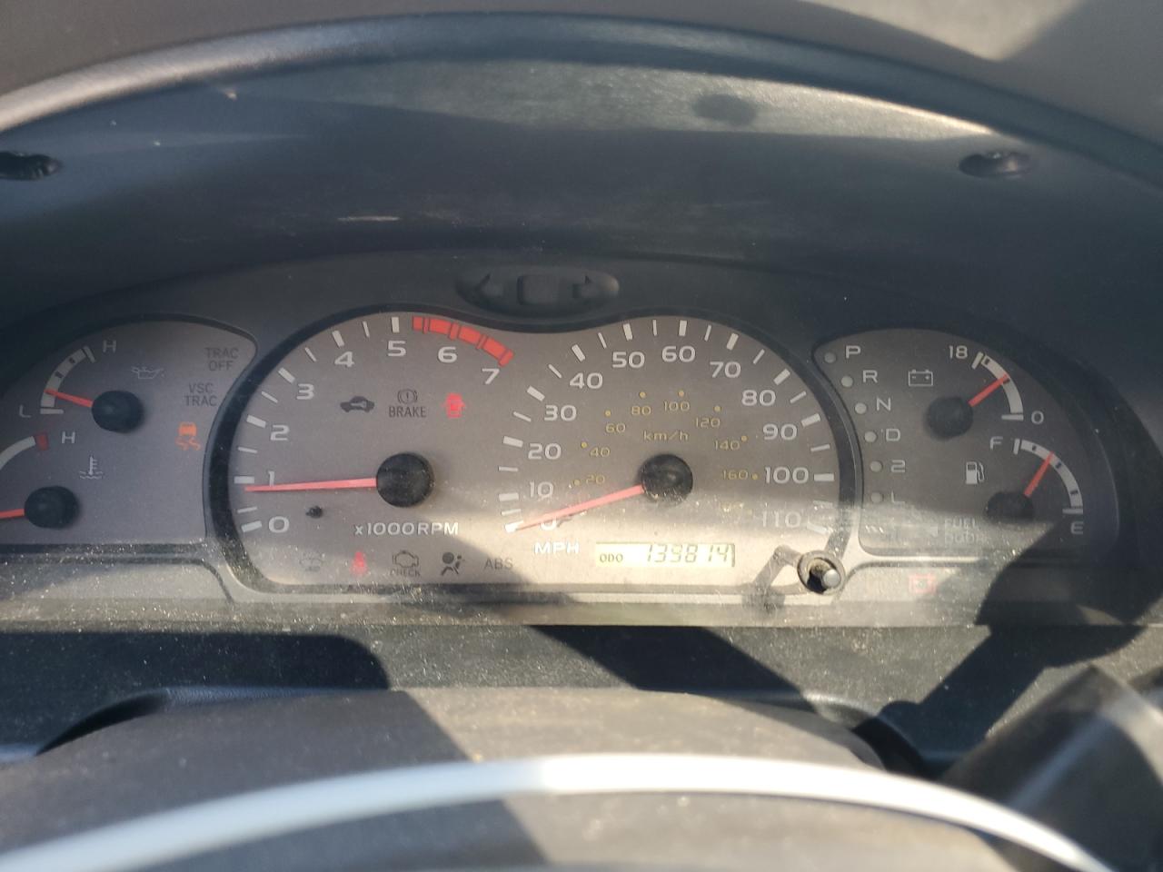 2002 Toyota Sequoia Limited VIN: 5TDZT38A32S136524 Lot: 87205915