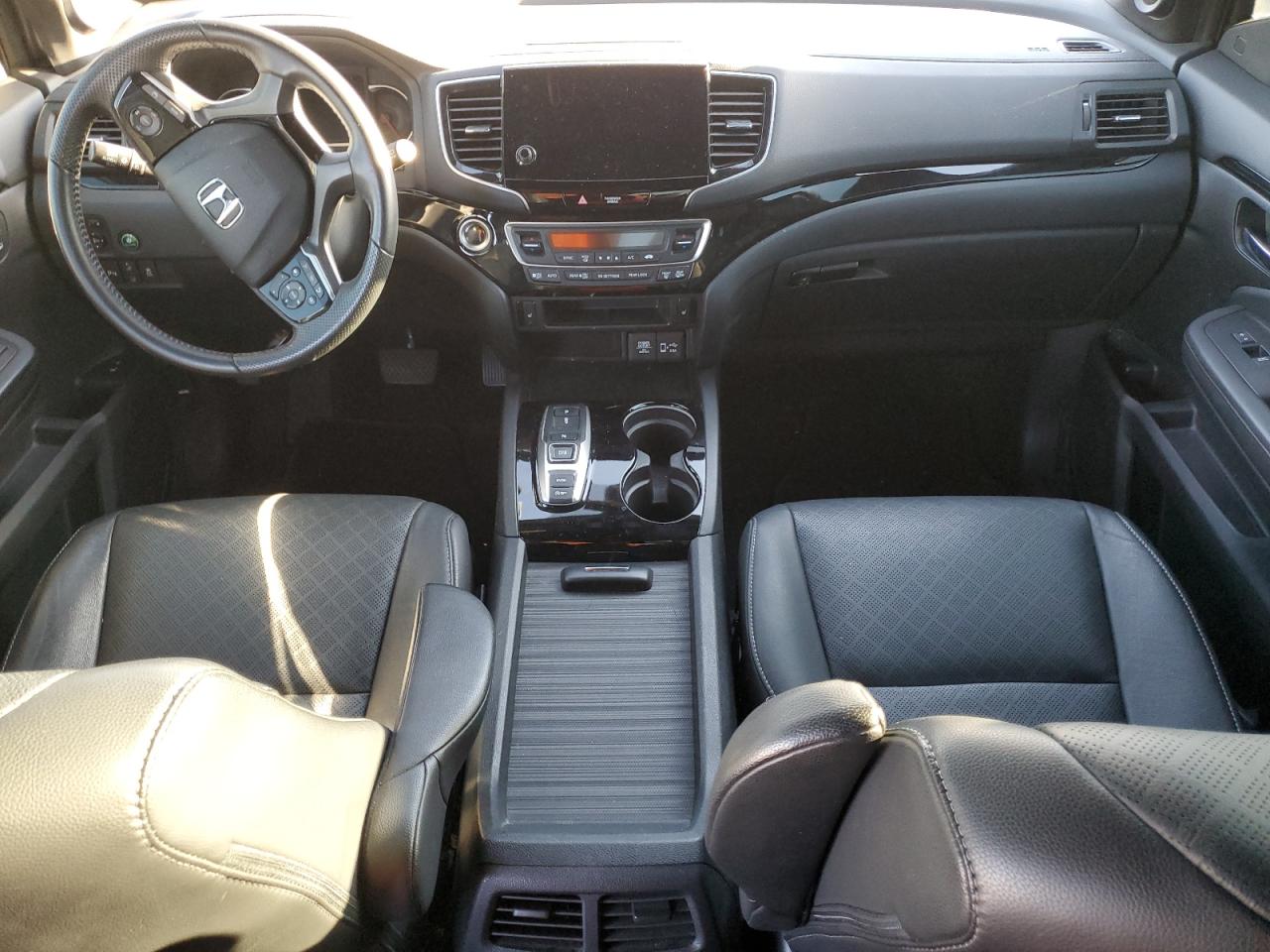 2020 Honda Passport Touring VIN: 5FNYF7H98LB004347 Lot: 90697445