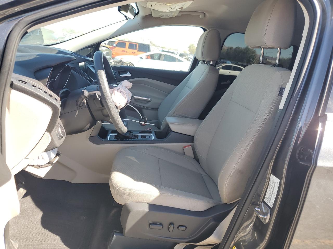 2017 Ford Escape Se VIN: 1FMCU9G9XHUB01640 Lot: 85384935