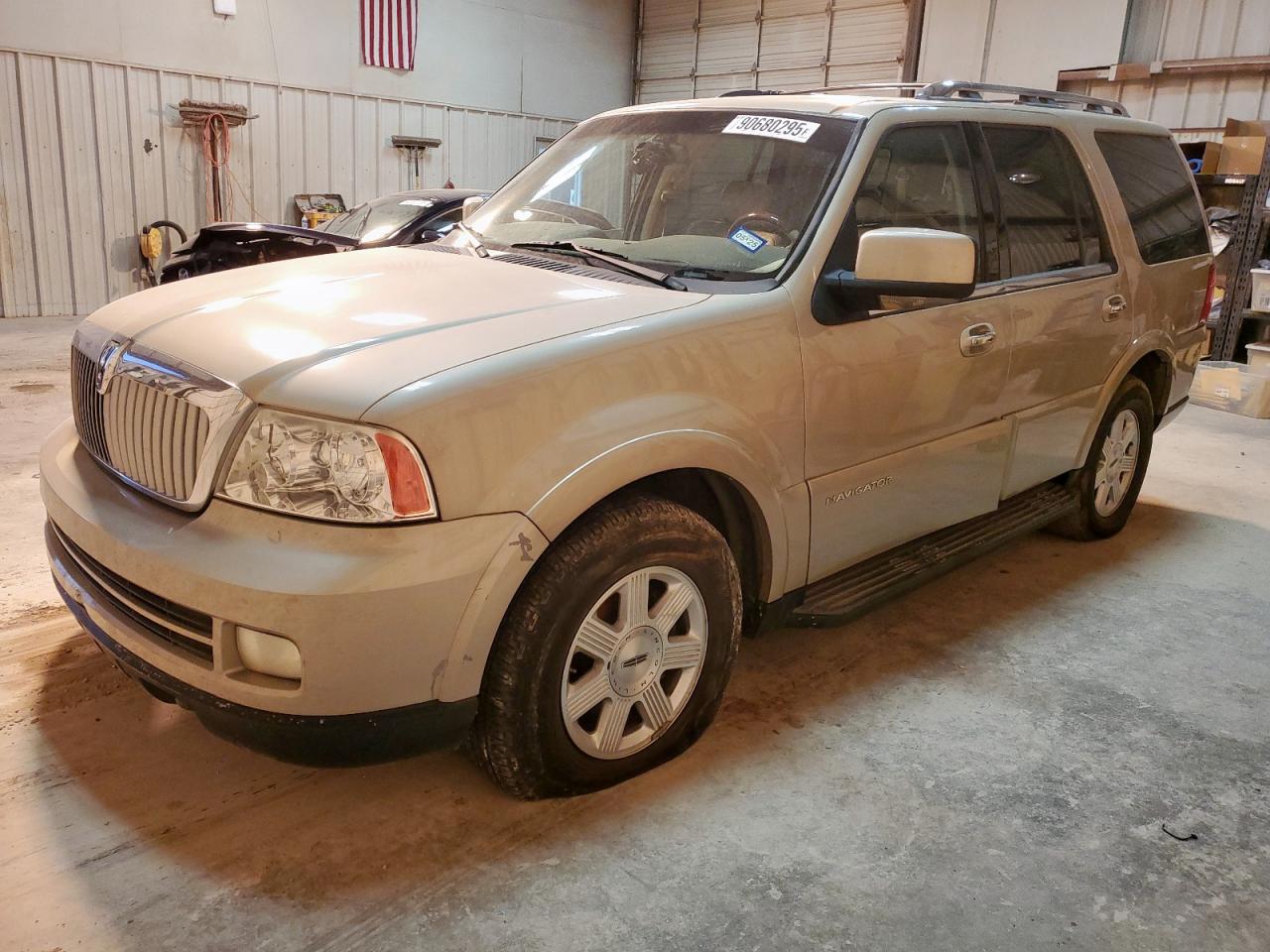 2005 Lincoln Navigator