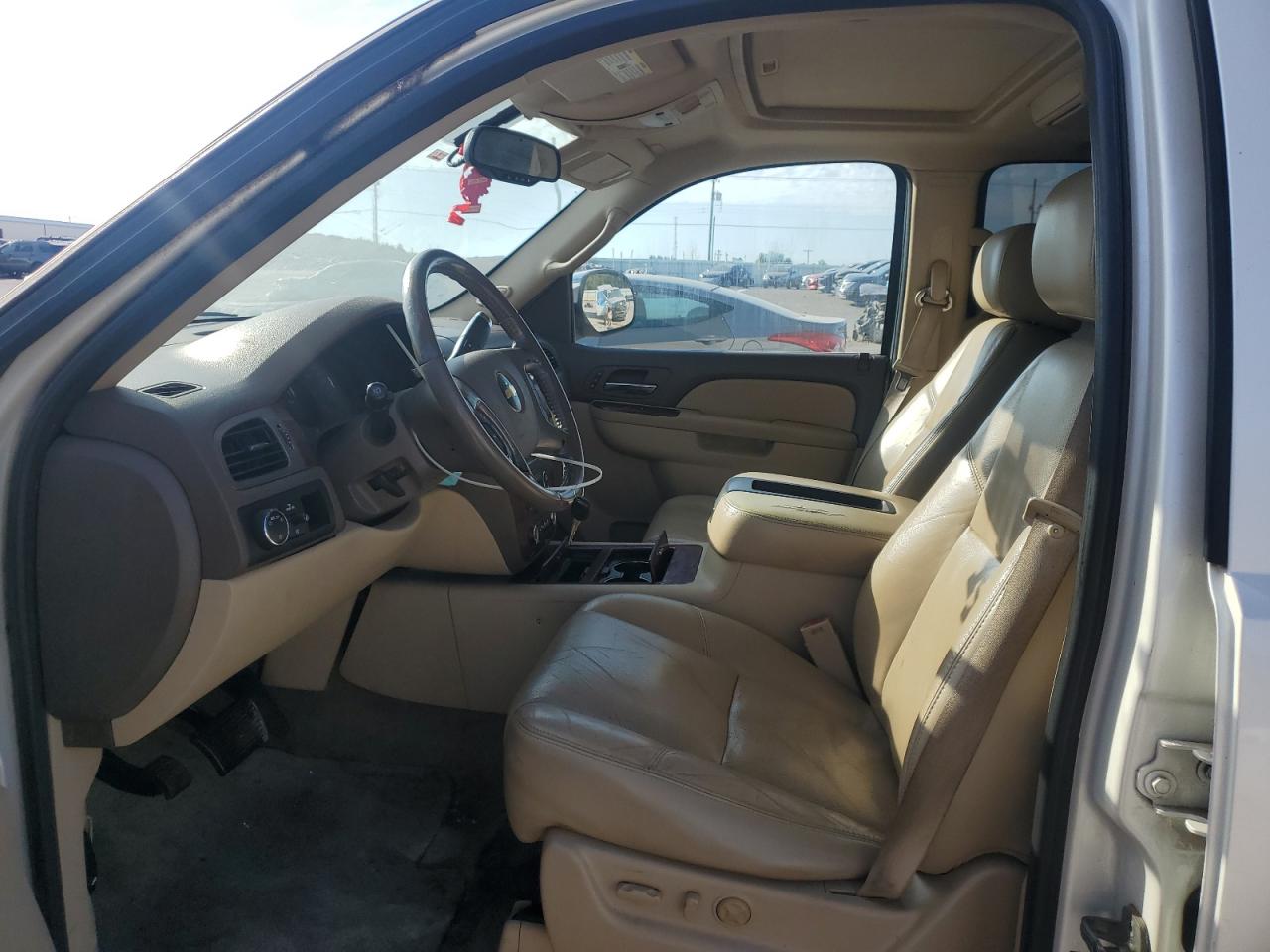 2010 Chevrolet Tahoe C1500 Ltz VIN: 1GNUCCE0XAR290190 Lot: 85536975