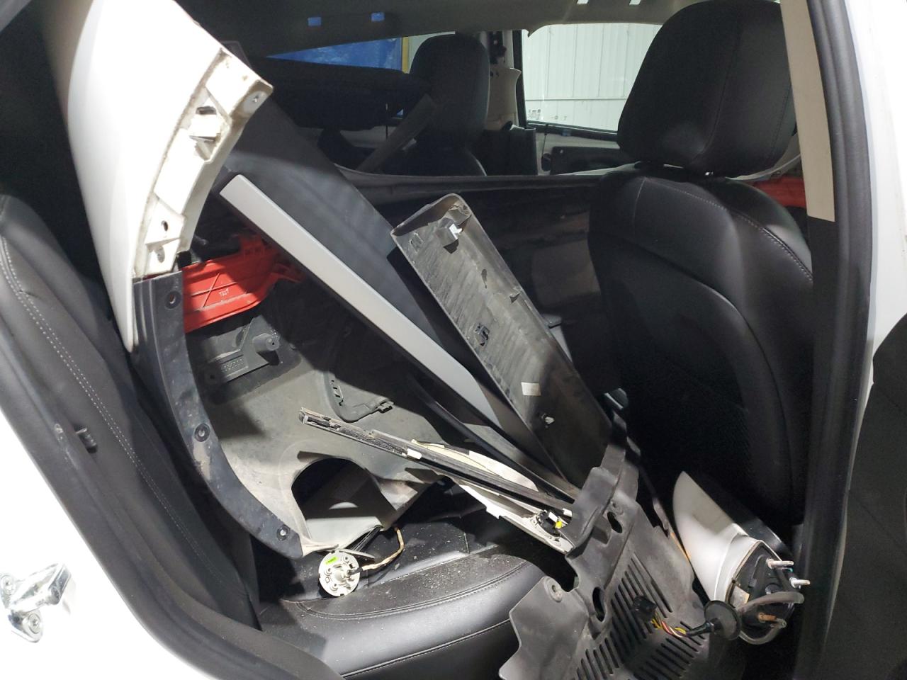 2018 Buick Encore Essence VIN: KL4CJCSB8JB523003 Lot: 89805505