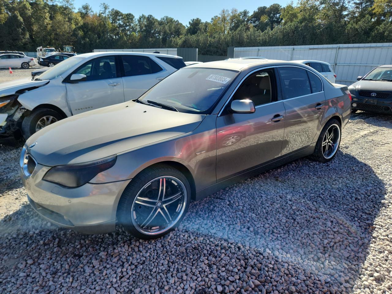 Фото: WBANF735X6CU20647