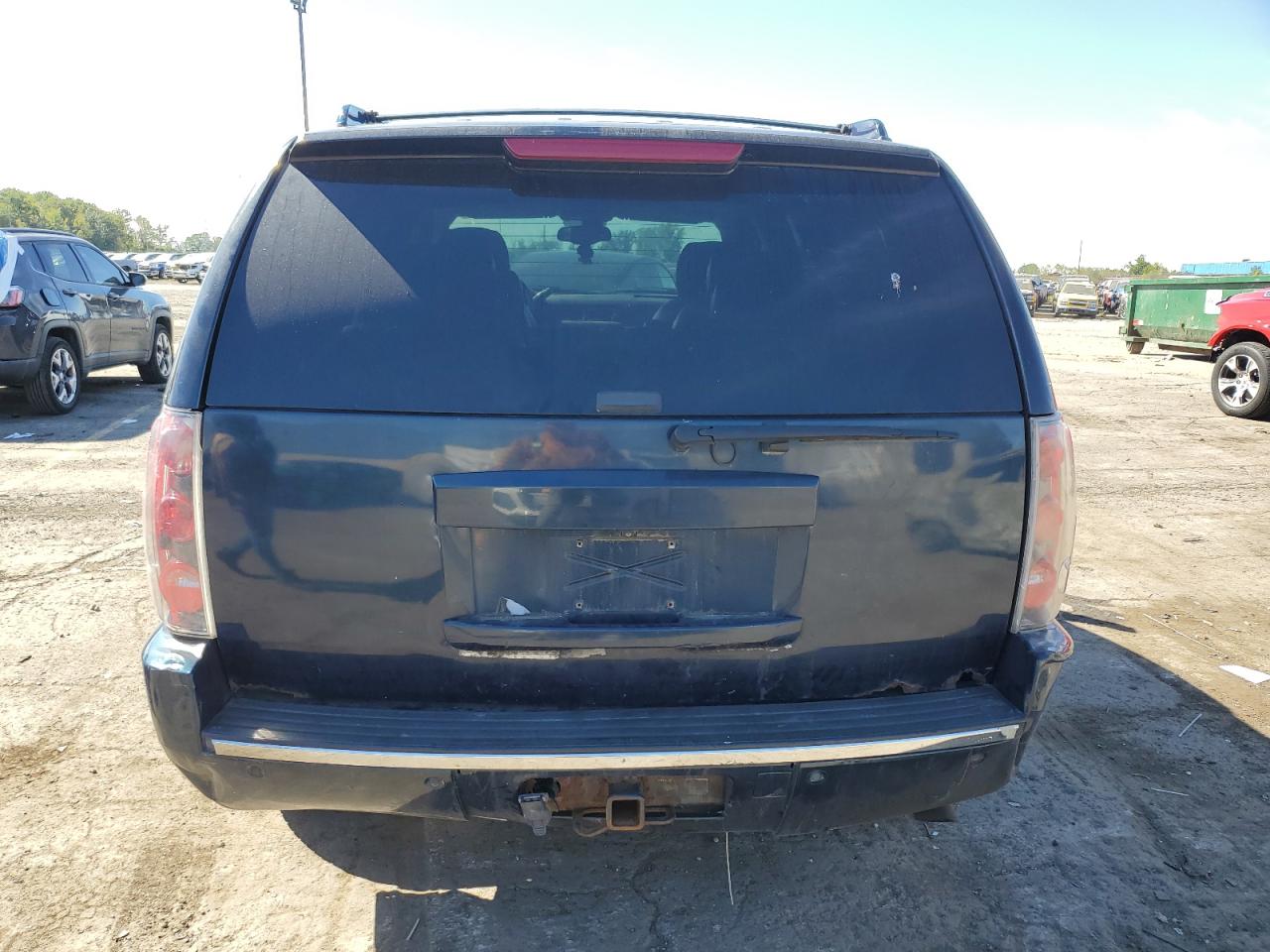 2007 GMC Yukon Denali VIN: 1GKFK63877J100226 Lot: 84963385