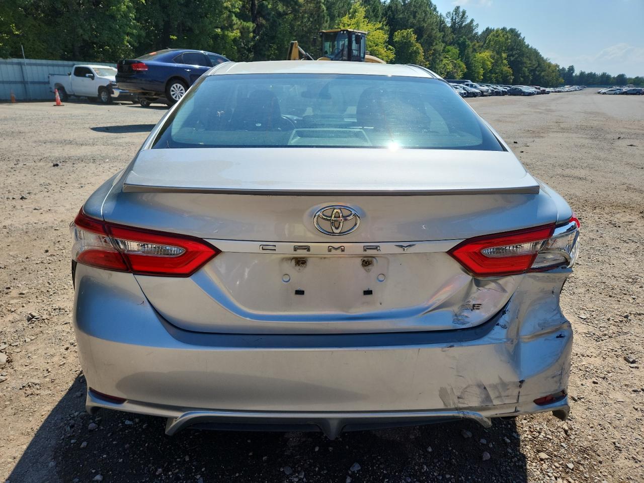 2018 Toyota Camry L VIN: 4T1B11HK1JU048923 Lot: 84782915
