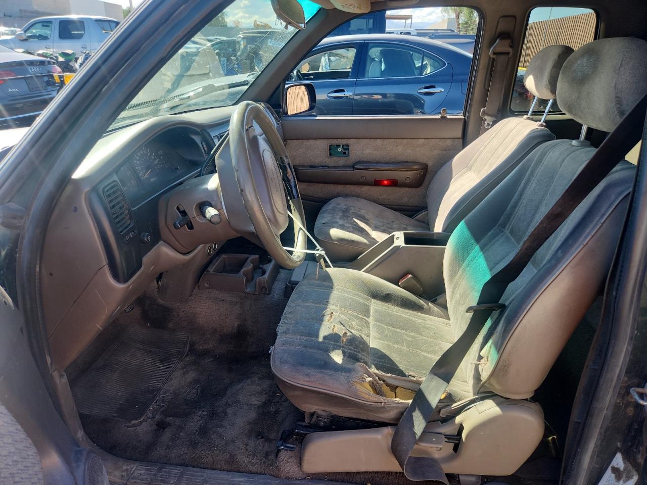 2000 Toyota Tacoma Xtracab VIN: 4TAVL52N8YZ600013 Lot: 85351465