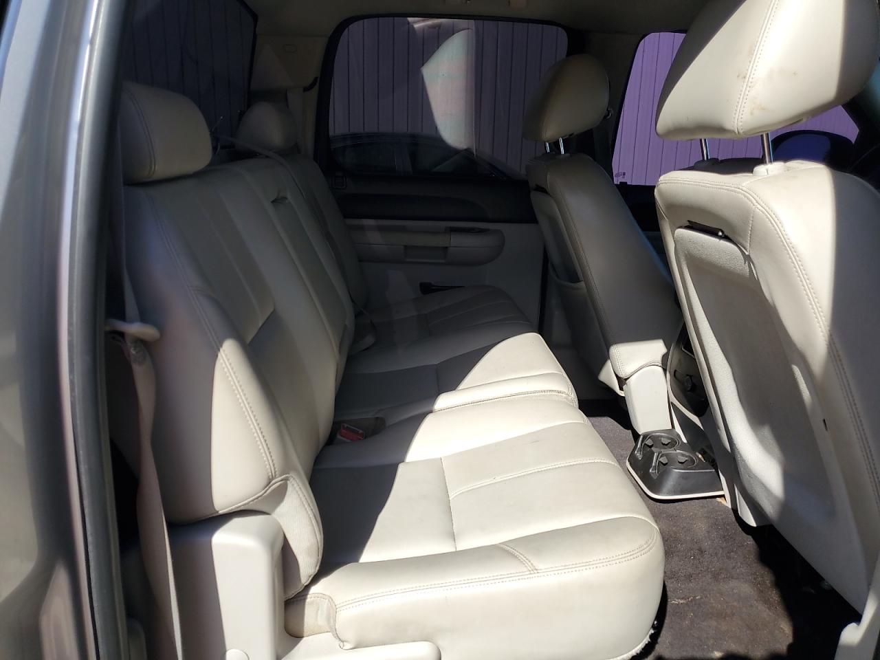 2011 Chevrolet Silverado C1500 Lt VIN: 3GCPCSE00BG177589 Lot: 85139795