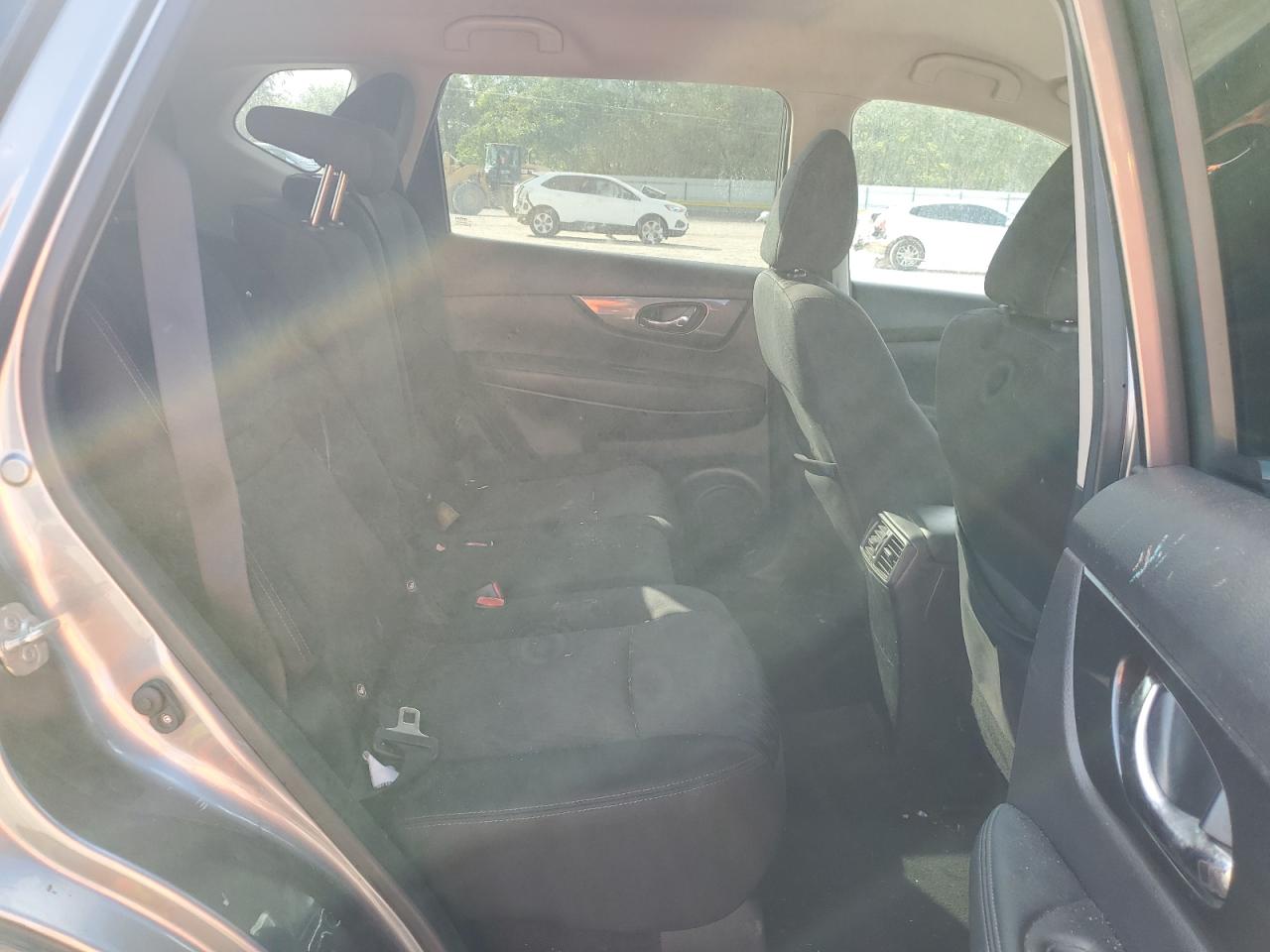 2018 Nissan Rogue S VIN: KNMAT2MT5JP523325 Lot: 82401775