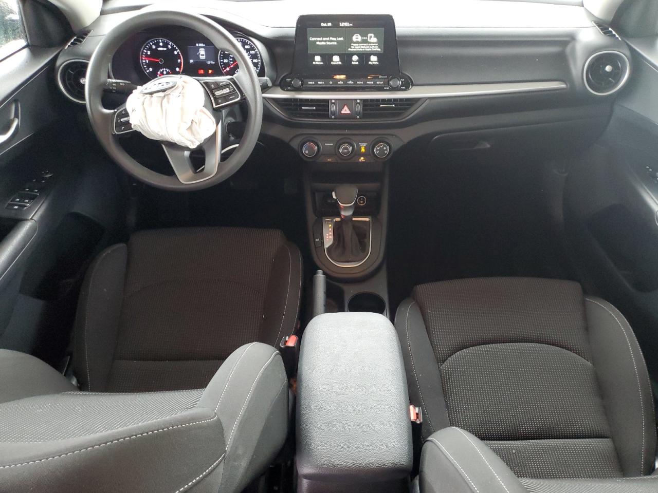 2021 Kia Forte Fe VIN: 3KPF24AD2ME390402 Lot: 90580745