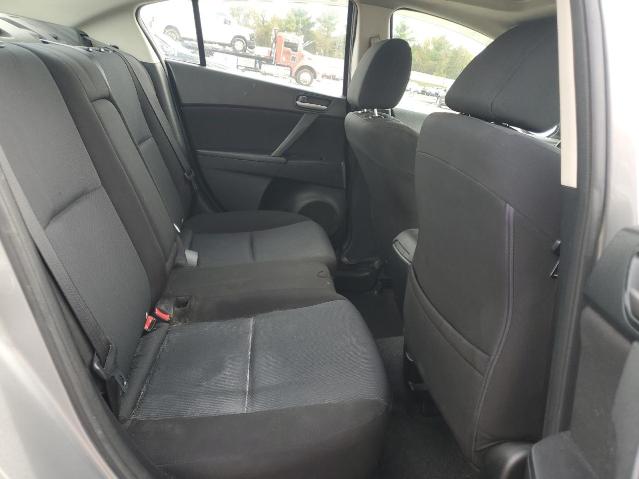 2011 Mazda 3 I VIN: JM1BL1VG3B1421915 Lot: 86595245