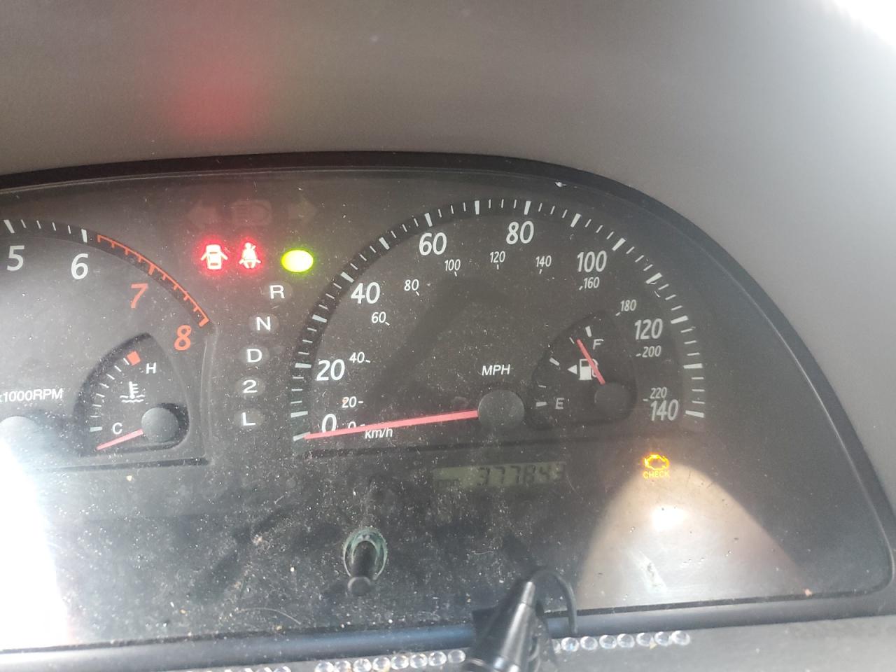 2002 Toyota Camry Le VIN: 4T1BE32K32U593886 Lot: 85887695