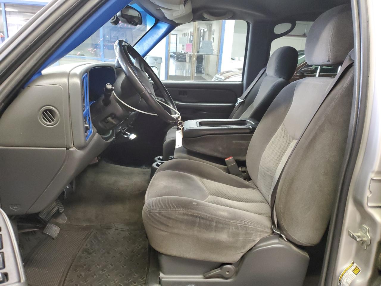 2005 Chevrolet Silverado C1500 VIN: 2GCEC13T851376563 Lot: 90051435