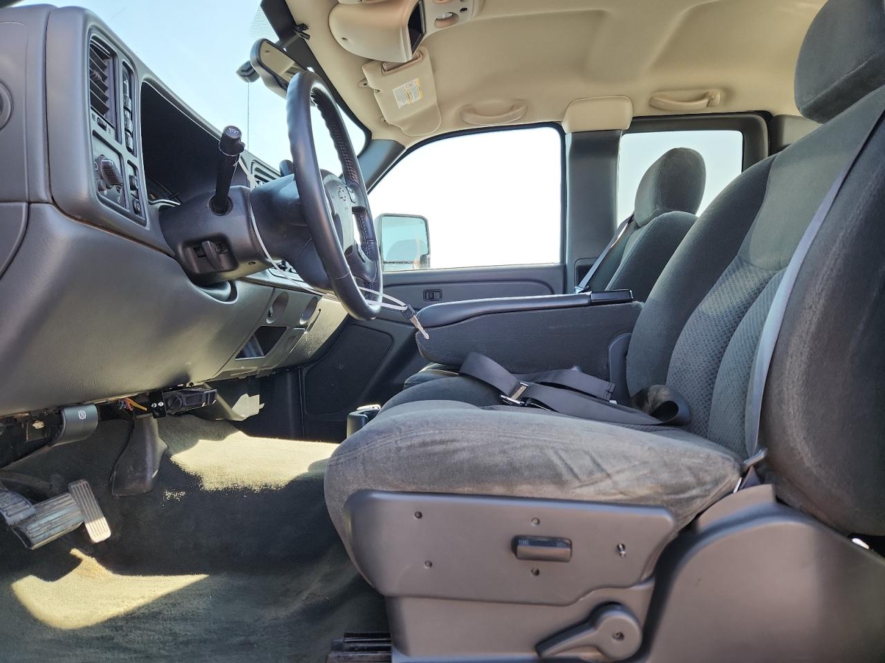 2004 Chevrolet Silverado K2500 Heavy Duty VIN: 1GCHK29U54E304416 Lot: 84572925