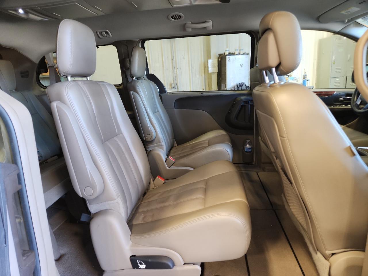 2012 Chrysler Town & Country Touring L VIN: 2C4RC1CG1CR420356 Lot: 85868635