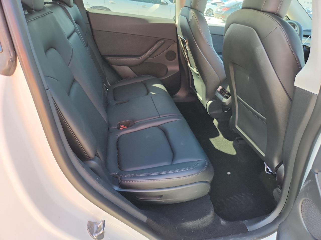 2022 Tesla Model Y VIN: 7SAYGAEEXNF337604 Lot: 86461865