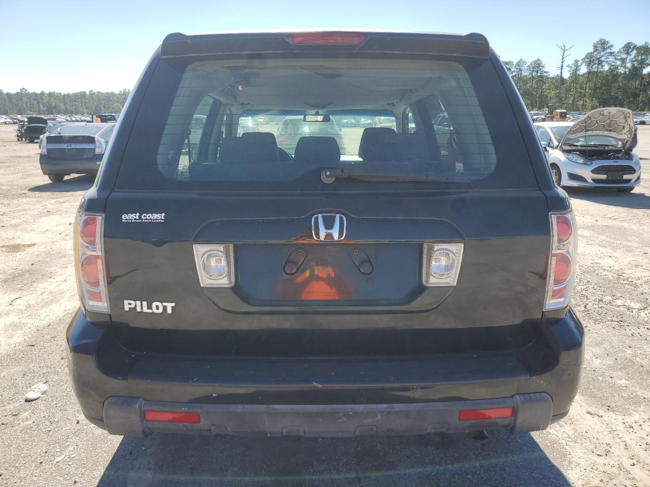 2007 Honda Pilot Lx VIN: 5FNYF281X7B003106 Lot: 86710235