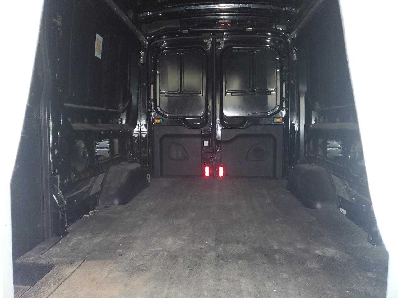 2015 Ford Transit T-250 VIN: 1FTYR2CM9FKB28317 Lot: 84755435