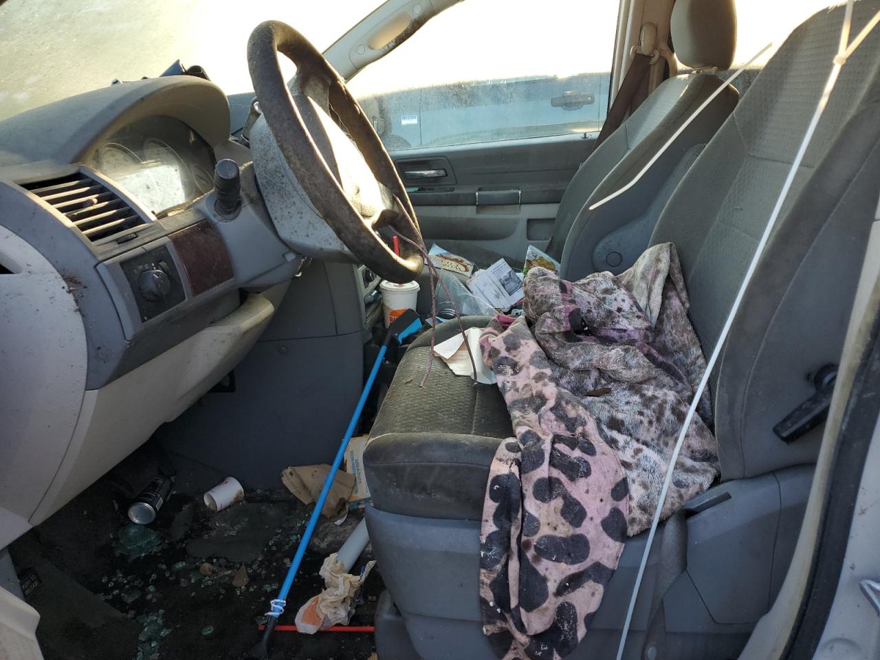 2010 Chrysler Town & Country Lx VIN: 2A4RR4DE0AR137175 Lot: 84613765