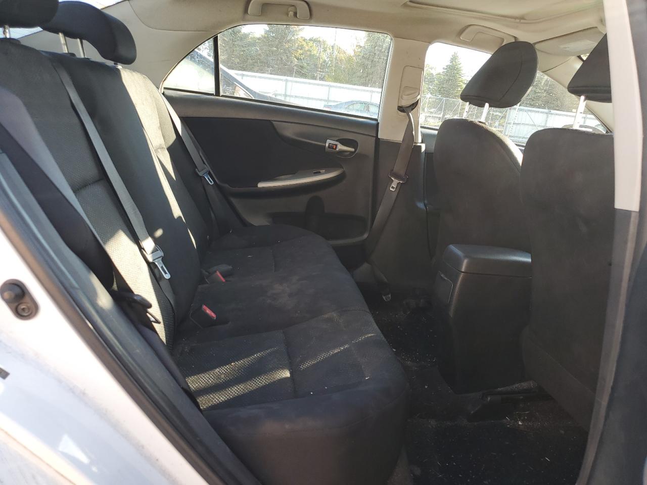 2010 Toyota Corolla Base VIN: 2T1BU4EE8AC287166 Lot: 84798245