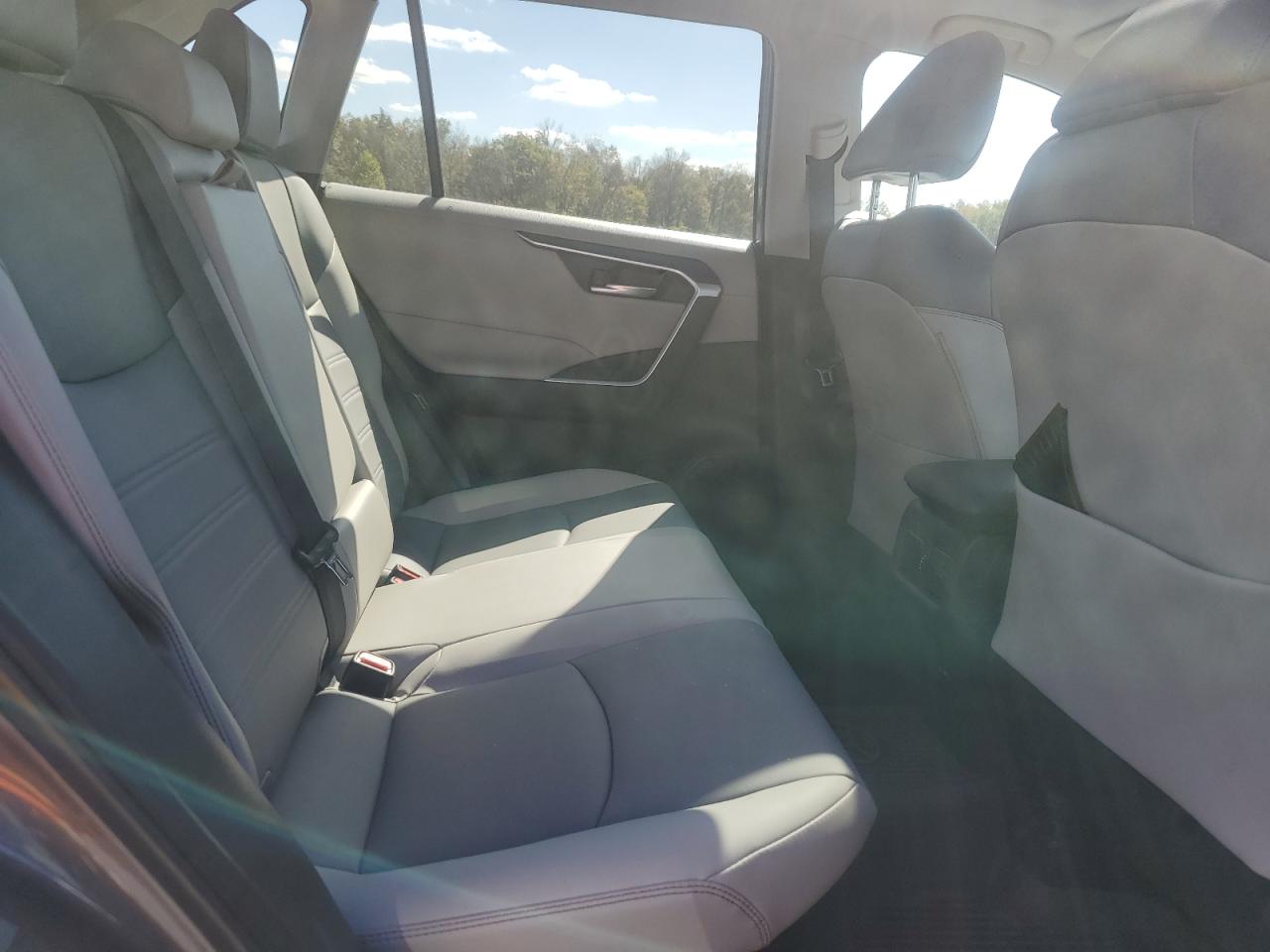 2024 Toyota Rav4 Xle Premium VIN: 2T3B6RFV9RW052086 Lot: 85510095