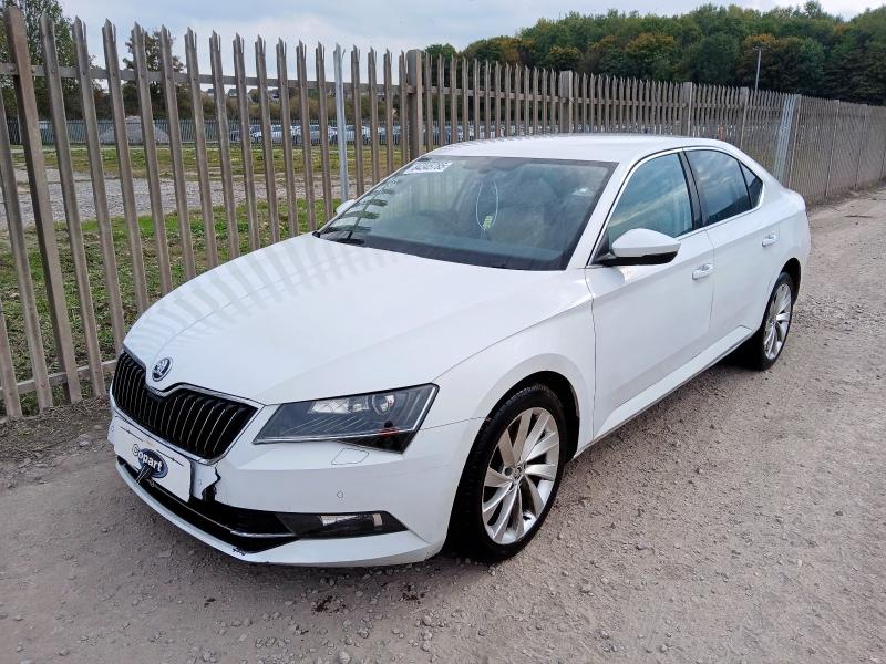 2017 SKODA SUPERB SE L EXECUTIVE TDI 2.0 TDI CR 190 SE L EXECUTIVE 5DR for sale at Copart WESTBURY