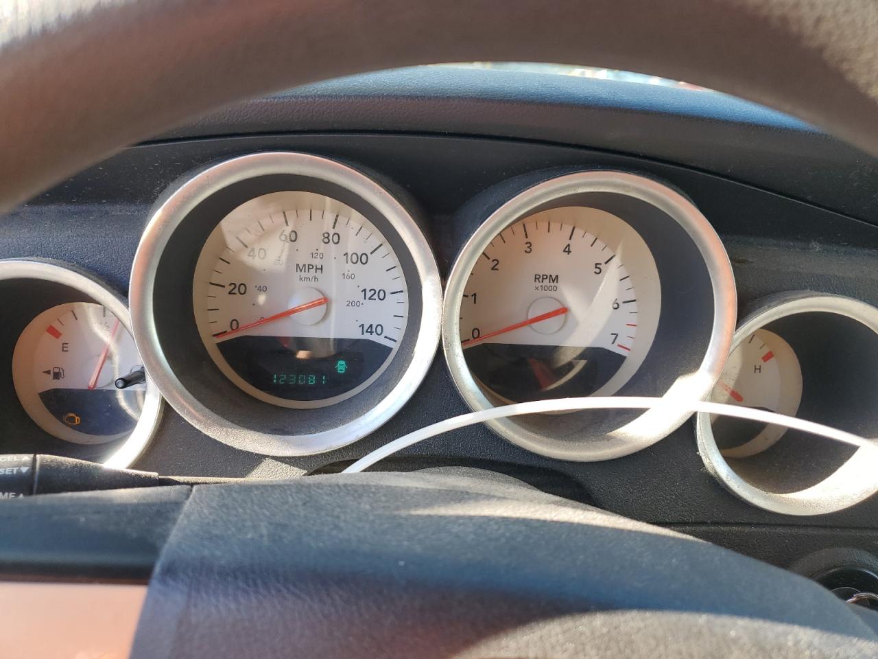 2006 Dodge Magnum Sxt VIN: 2D4FV47V06H442711 Lot: 82548195