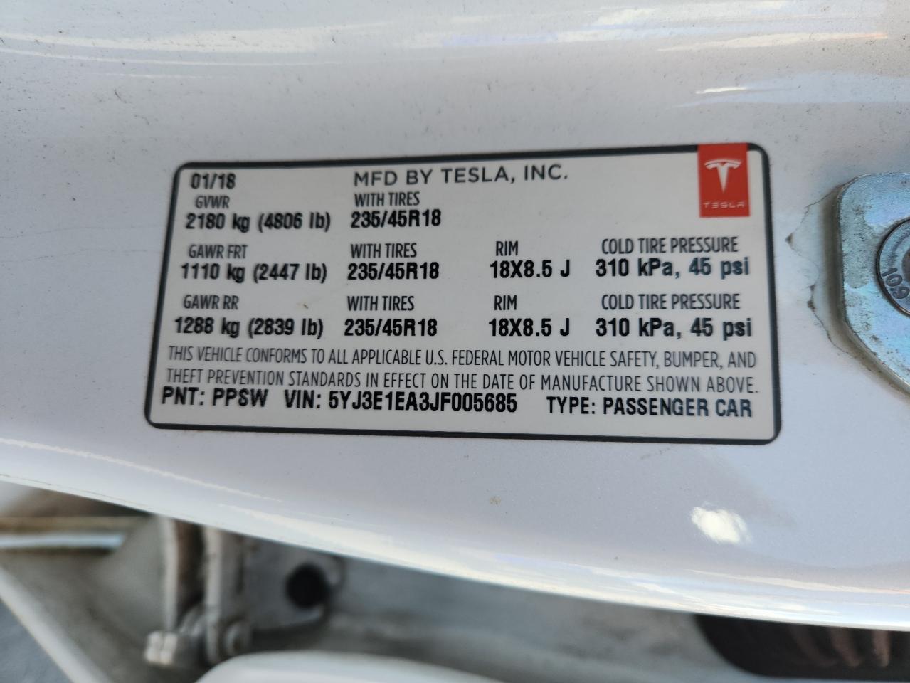 2018 Tesla Model 3 VIN: 5YJ3E1EA3JF005685 Lot: 86695805