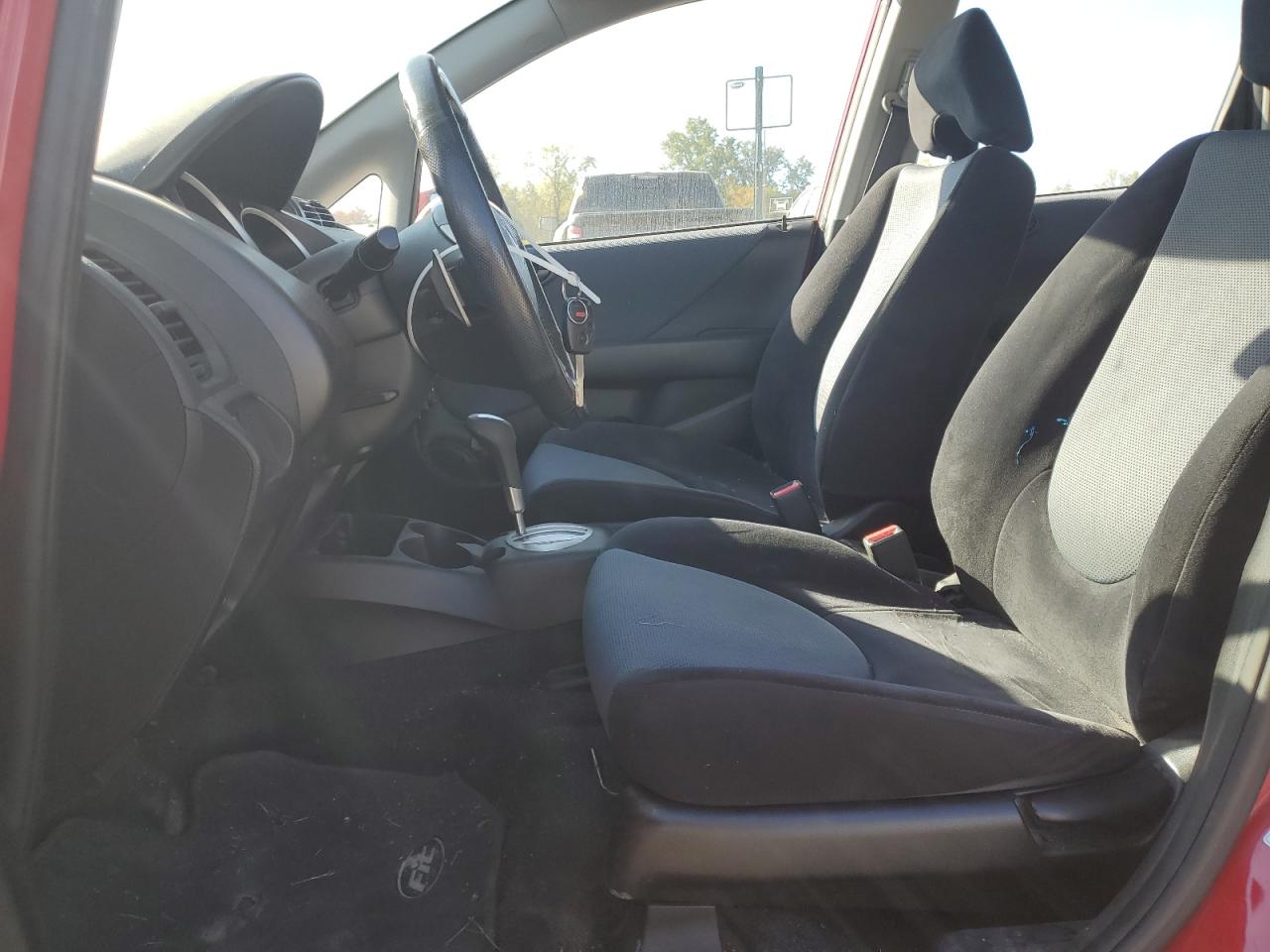 2007 Honda Fit S VIN: JHMGD38647S005390 Lot: 86087535