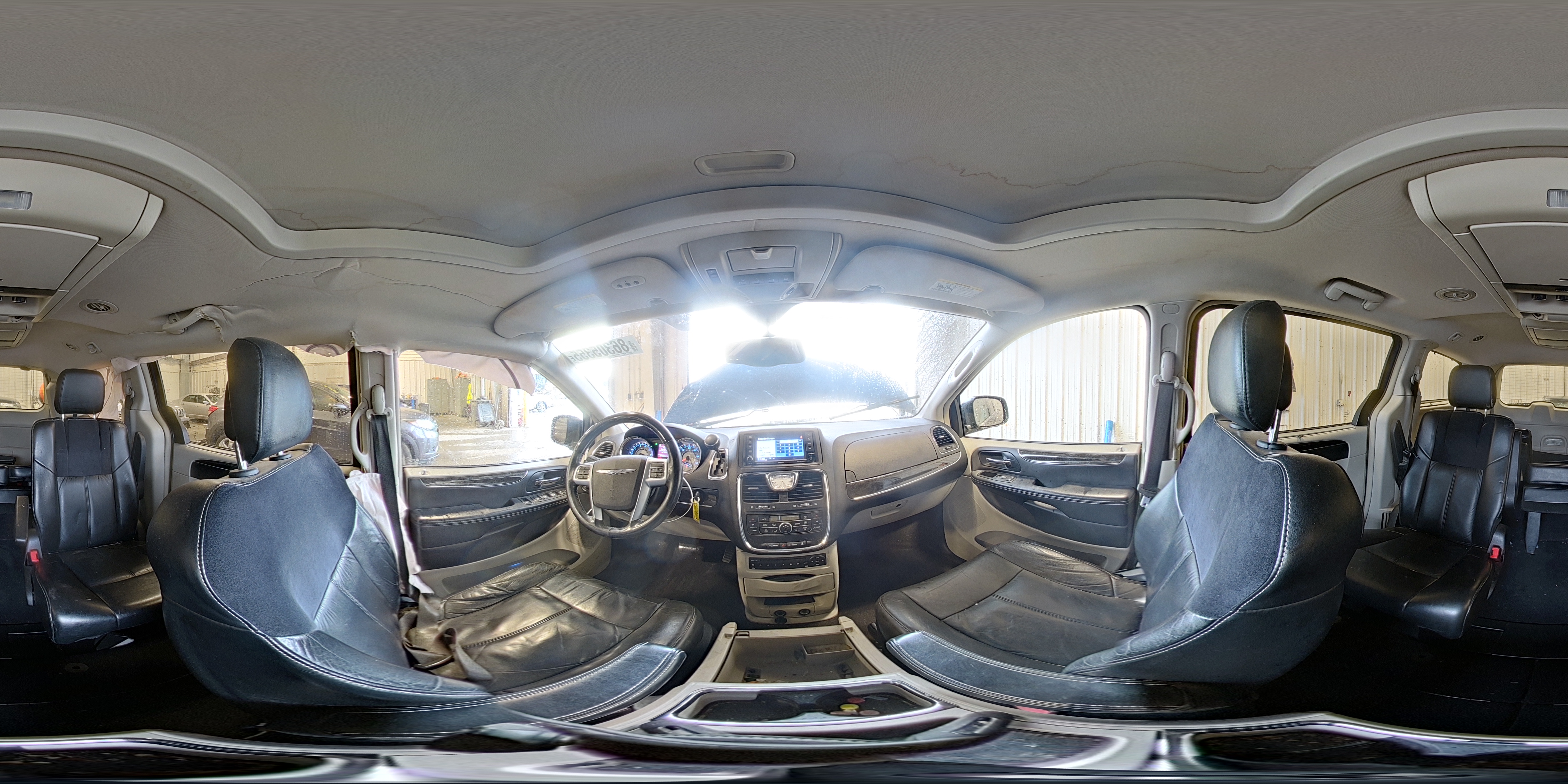 2013 Chrysler Town & Country Limited VIN: 2C4RC1GGXDR598391 Lot: 86305355