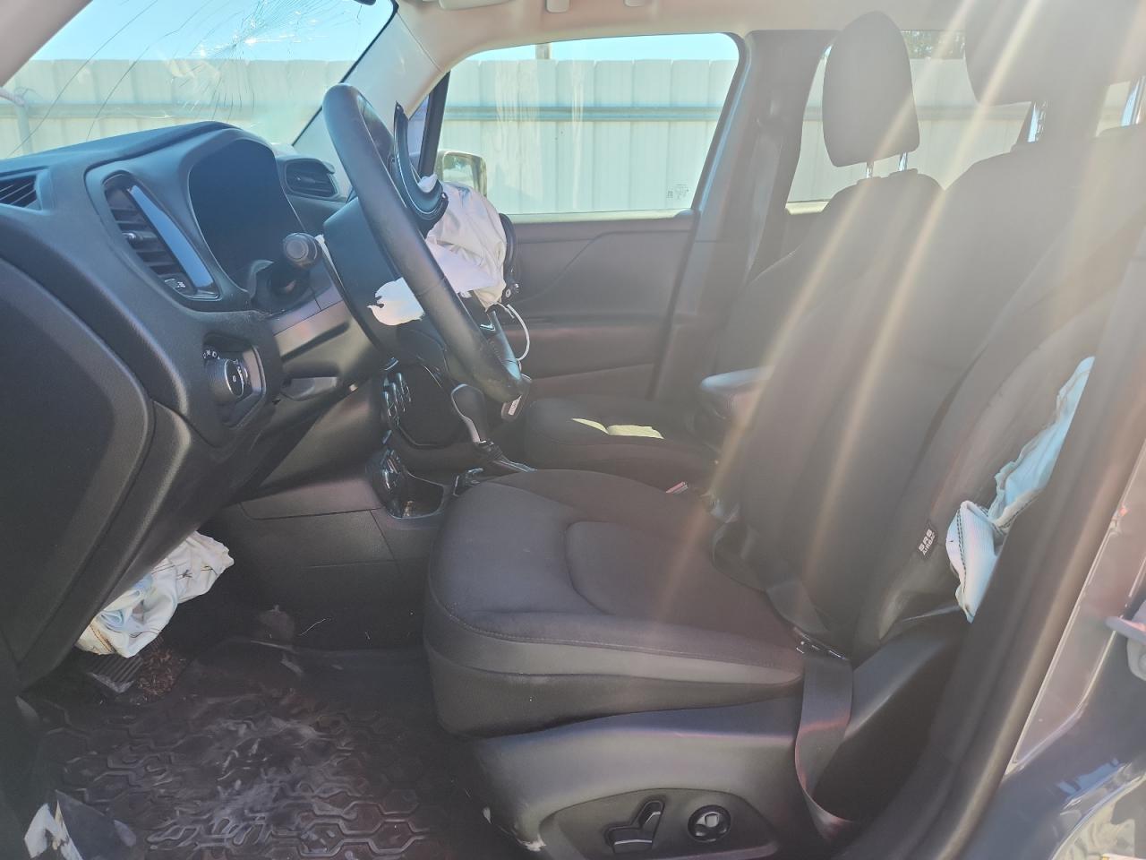 2017 Jeep Renegade Latitude VIN: ZACCJBBB8HPF94525 Lot: 82455485