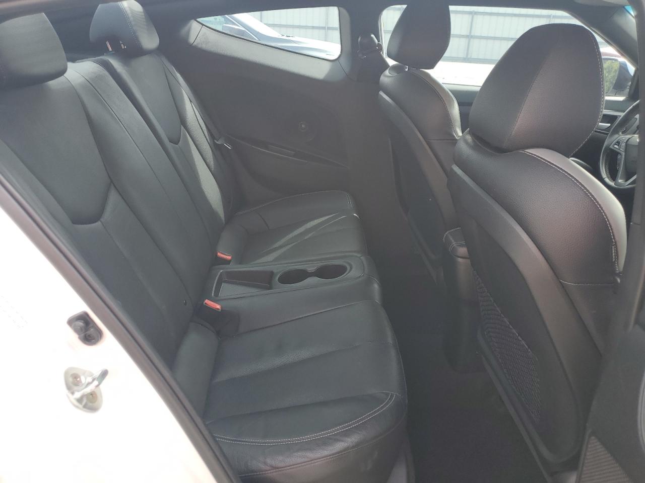 2016 Hyundai Veloster Turbo VIN: KMHTC6AE7GU292343 Lot: 81943395