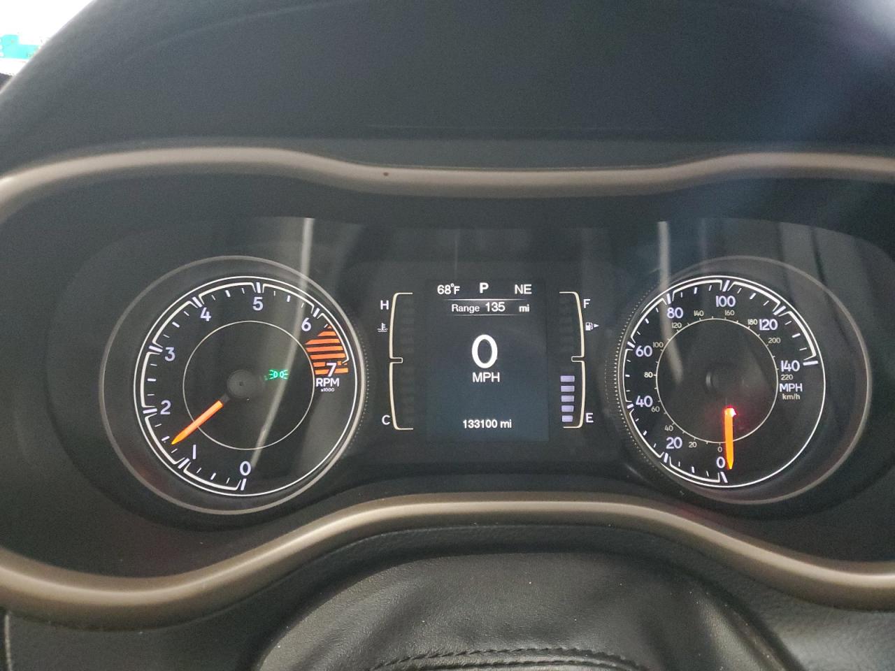 2016 Jeep Cherokee Latitude VIN: 1C4PJMCB2GW373239 Lot: 83957485